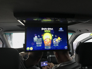Автомобильный потолочный монитор Full HD 17,3 ERGO ER17AND на ANDROID (серый)
